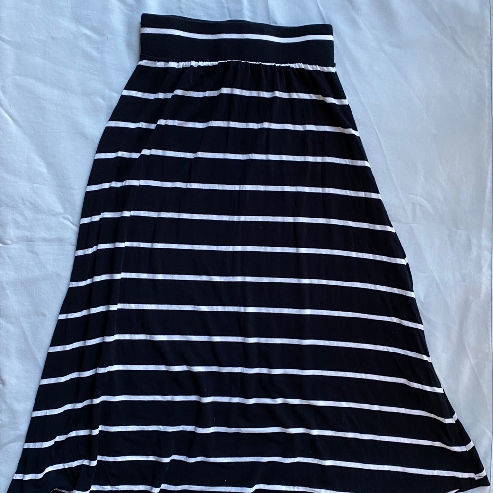 Girls B&W Striped Skirt